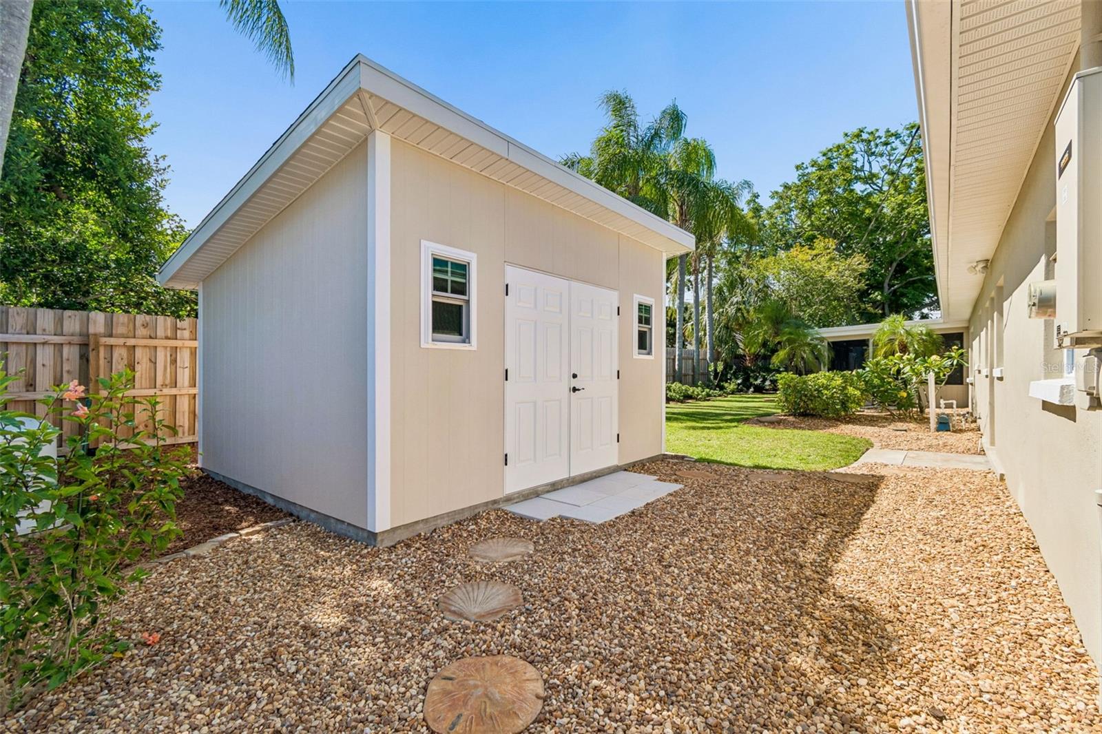 1743 EAGLES NEST DR — photo 56