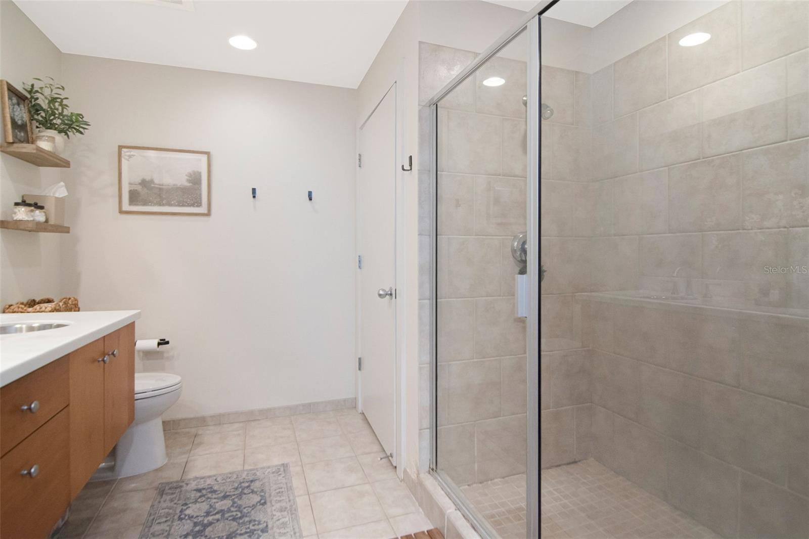 1120 E KENNEDY BLVD #1211 — photo 40
