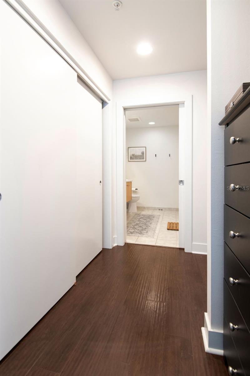 1120 E KENNEDY BLVD #1211 — photo 38