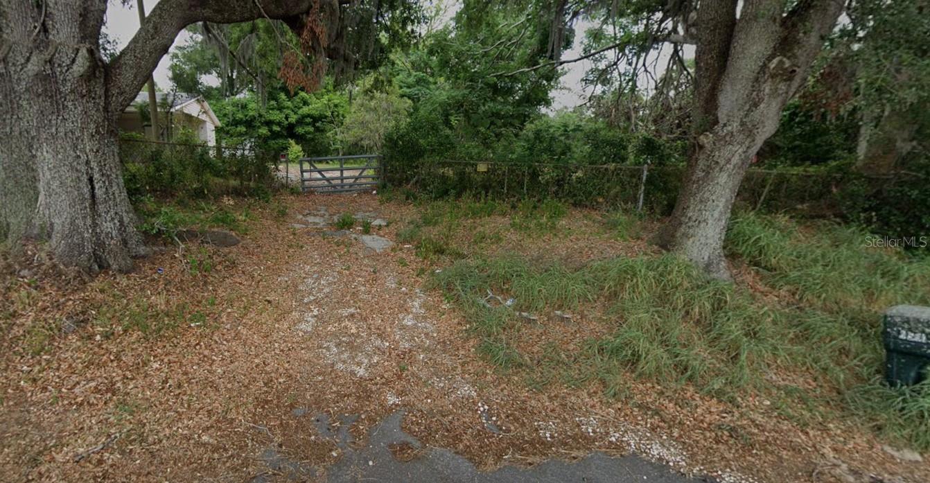 9501 WILLIAMS RD — photo 3