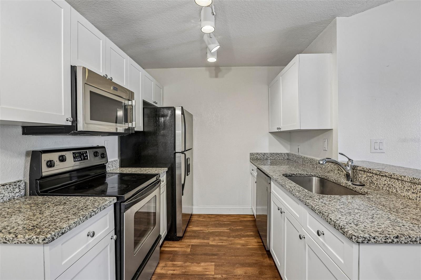10263 GANDY BLVD N #406 — photo 10