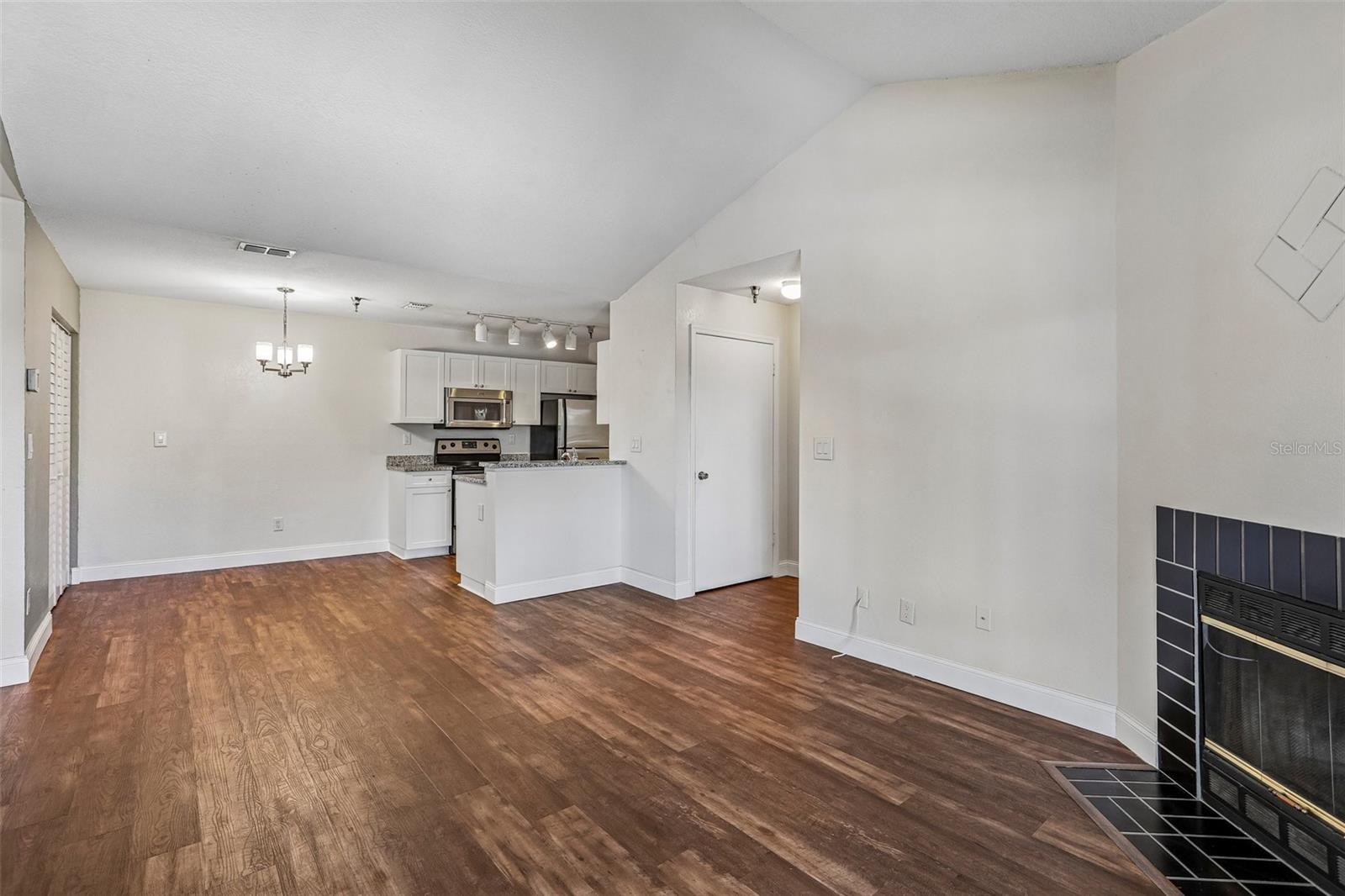 10263 GANDY BLVD N #406 — photo 5