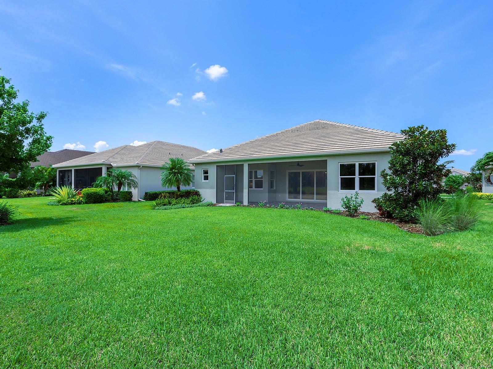 8282 GRANDE SHORES DR — photo 52