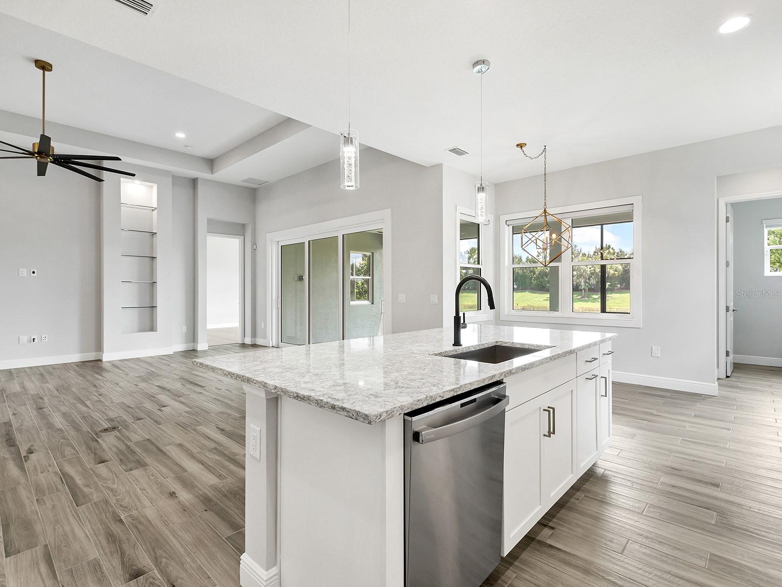 8282 GRANDE SHORES DR — photo 29