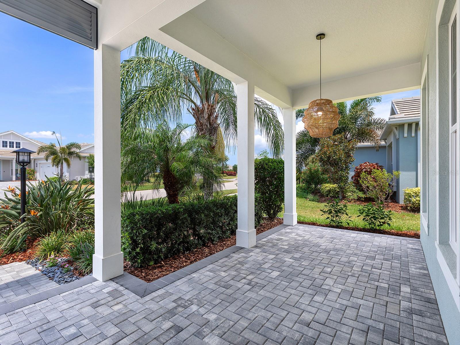 8282 GRANDE SHORES DR — photo 9