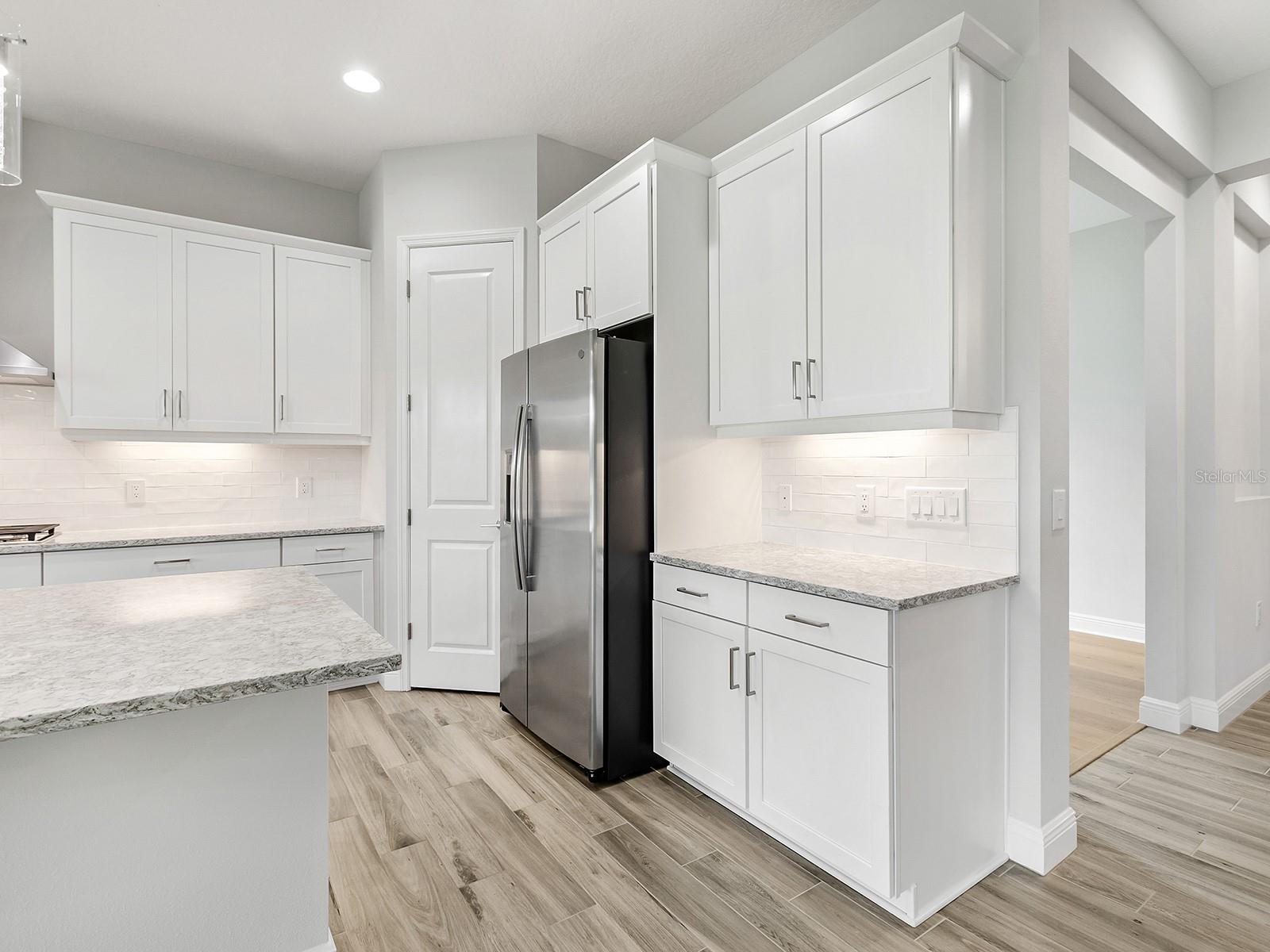 8282 GRANDE SHORES DR — photo 25
