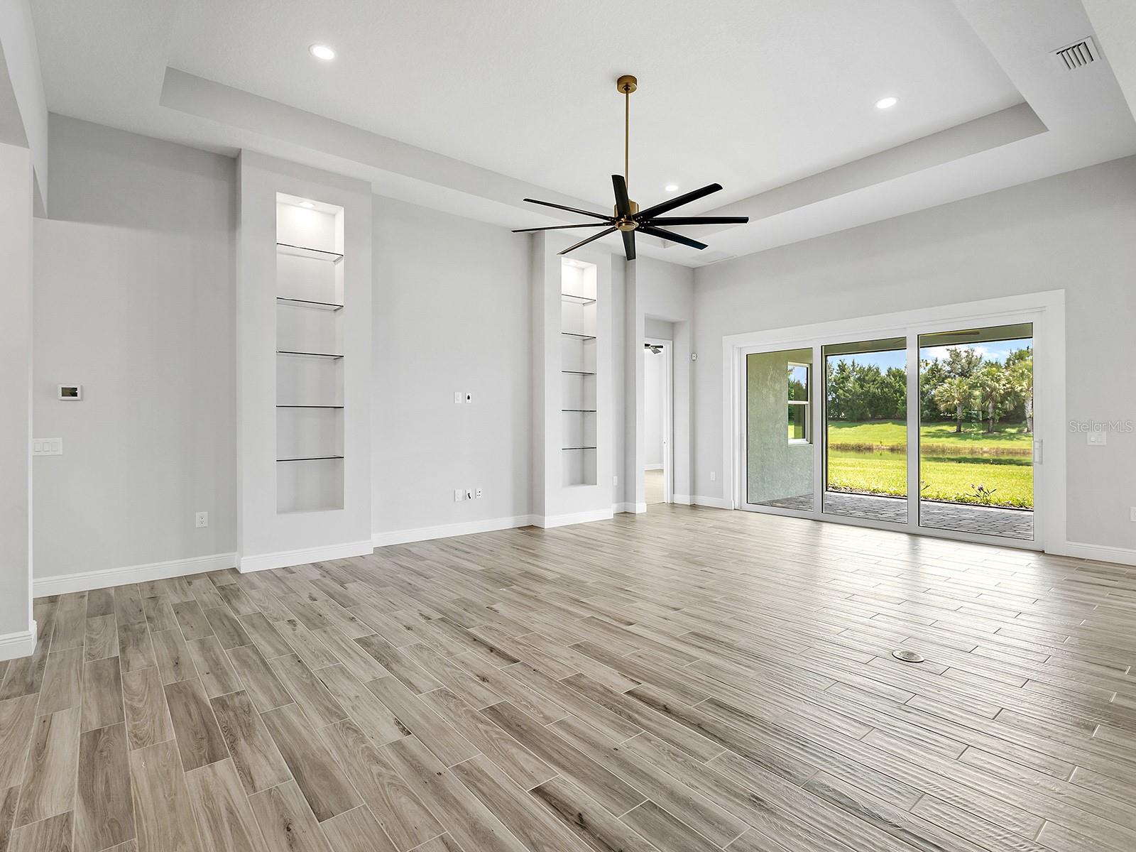 8282 GRANDE SHORES DR — photo 15