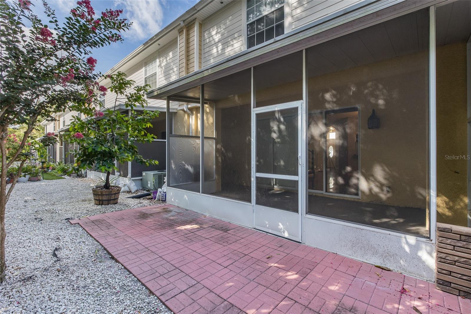2989 ESTANCIA PL — photo 40
