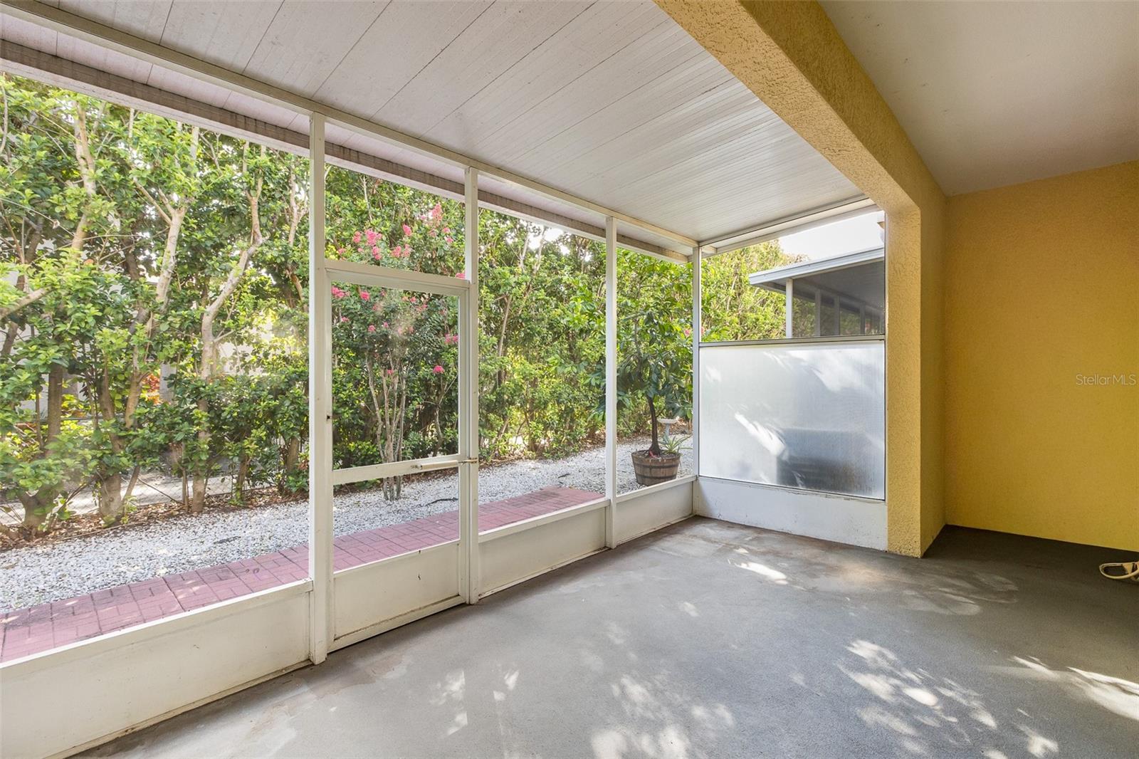 2989 ESTANCIA PL — photo 44