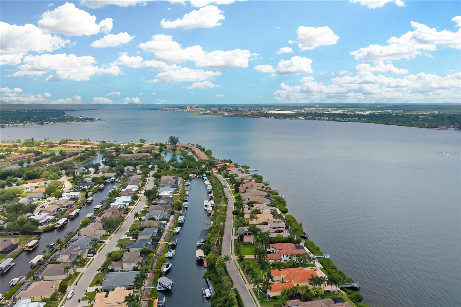 3803 HAWK ISLAND DR — photo 94