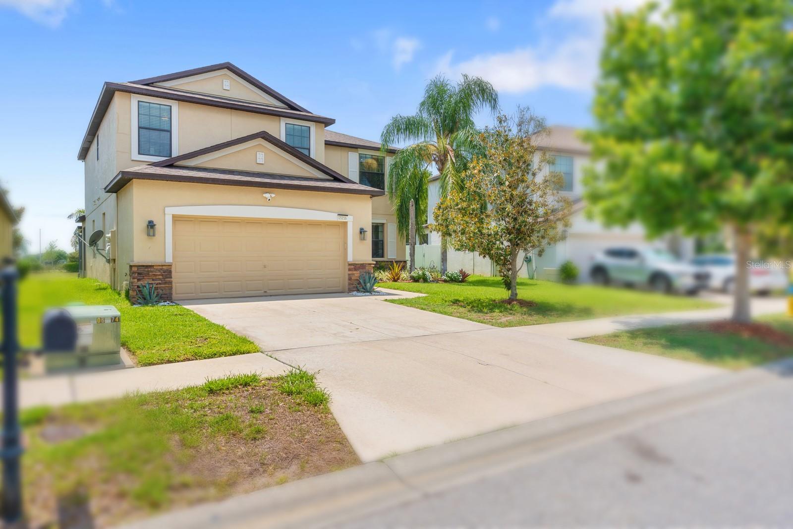 13216 WELLINGTON HILLS DR — photo 3