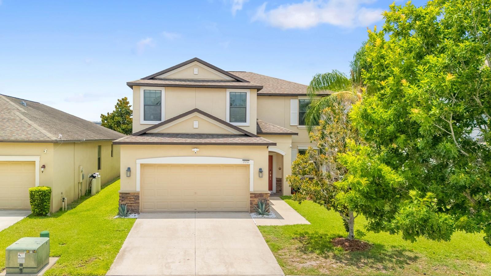13216 WELLINGTON HILLS DR — photo 2