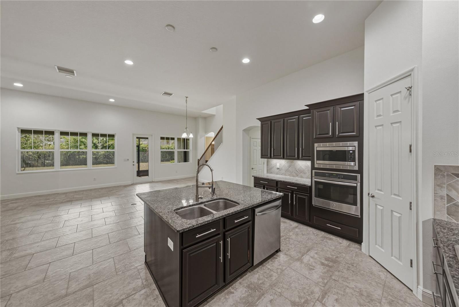 5904 SHELL RIDGE DR — photo 42