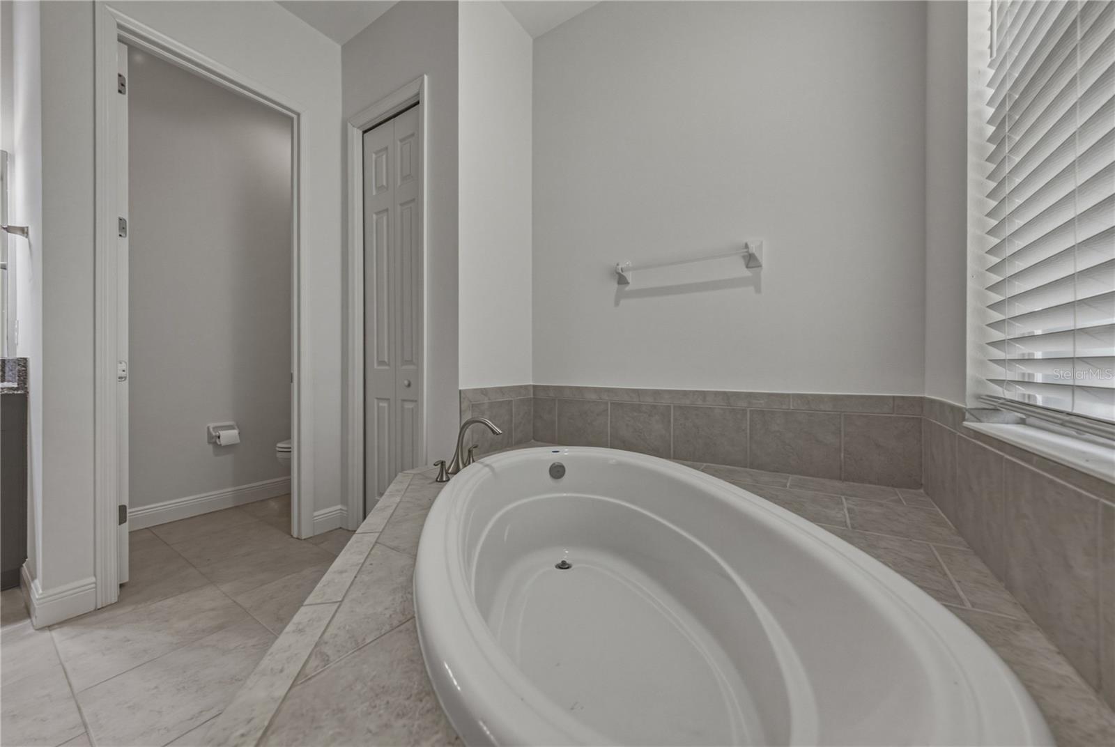 5904 SHELL RIDGE DR — photo 60