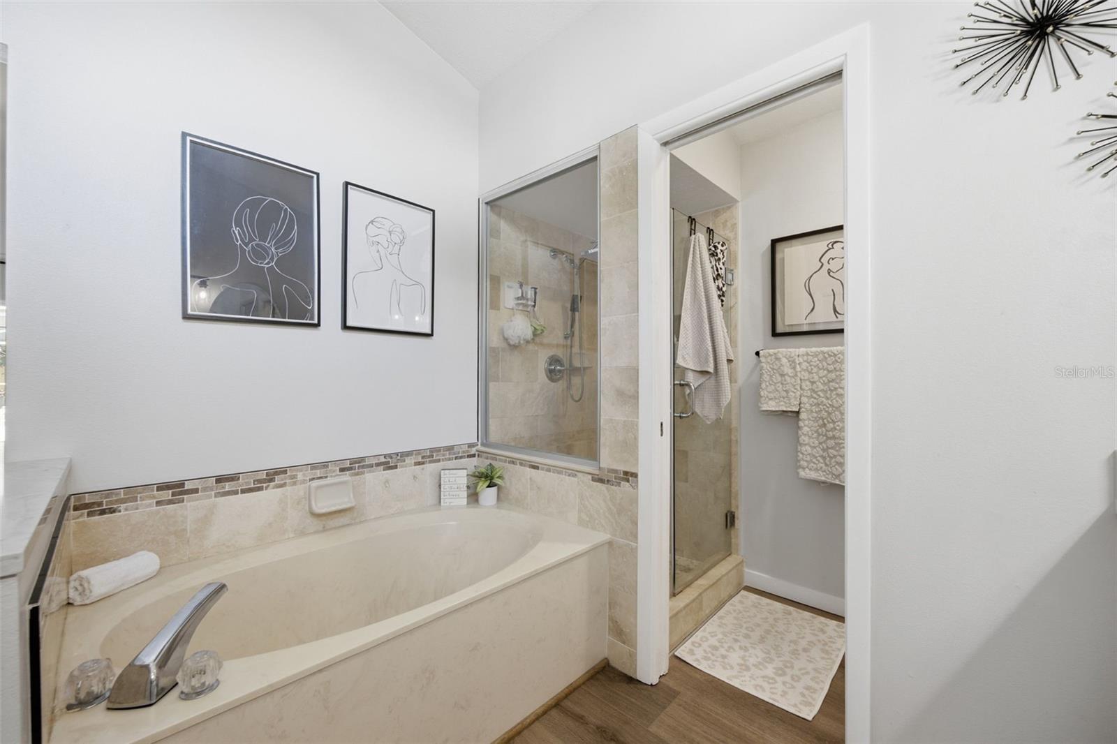2409 ARBORWOOD DR — photo 23