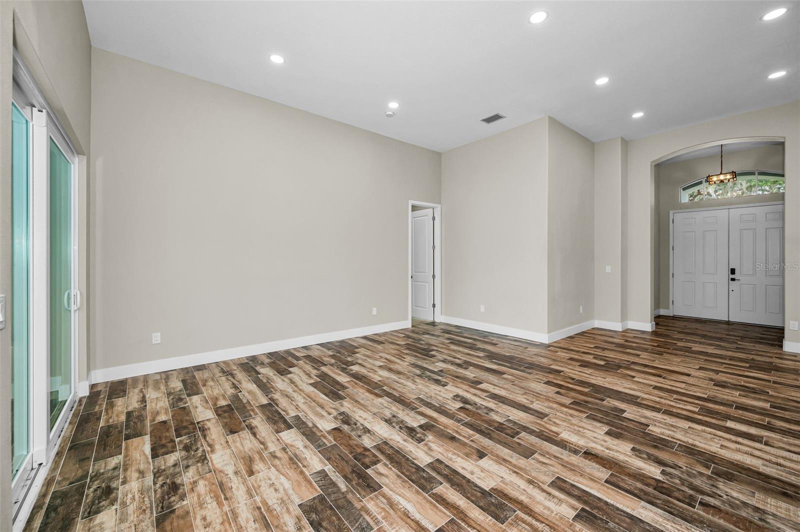 1629 SALMONBERRY ST — photo 23