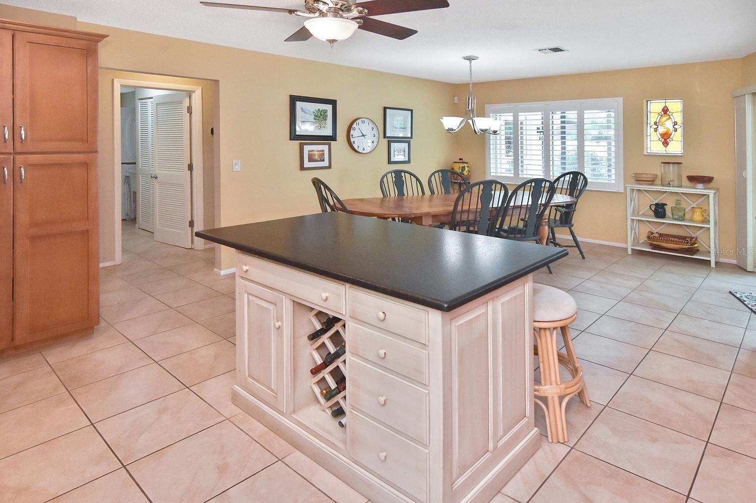 429 DARLING DR — photo 17