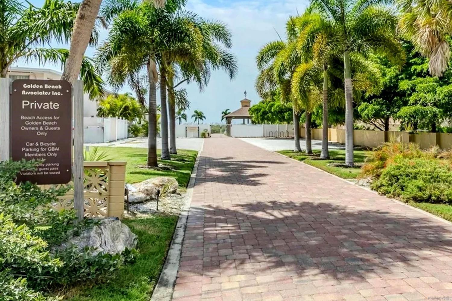429 DARLING DR — photo 83