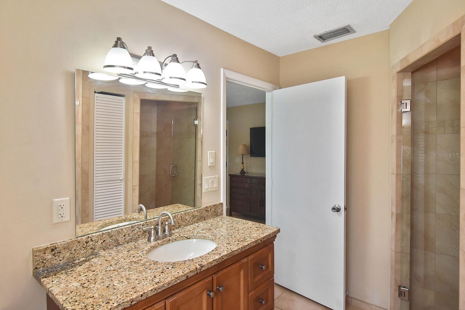 429 DARLING DR — photo 27