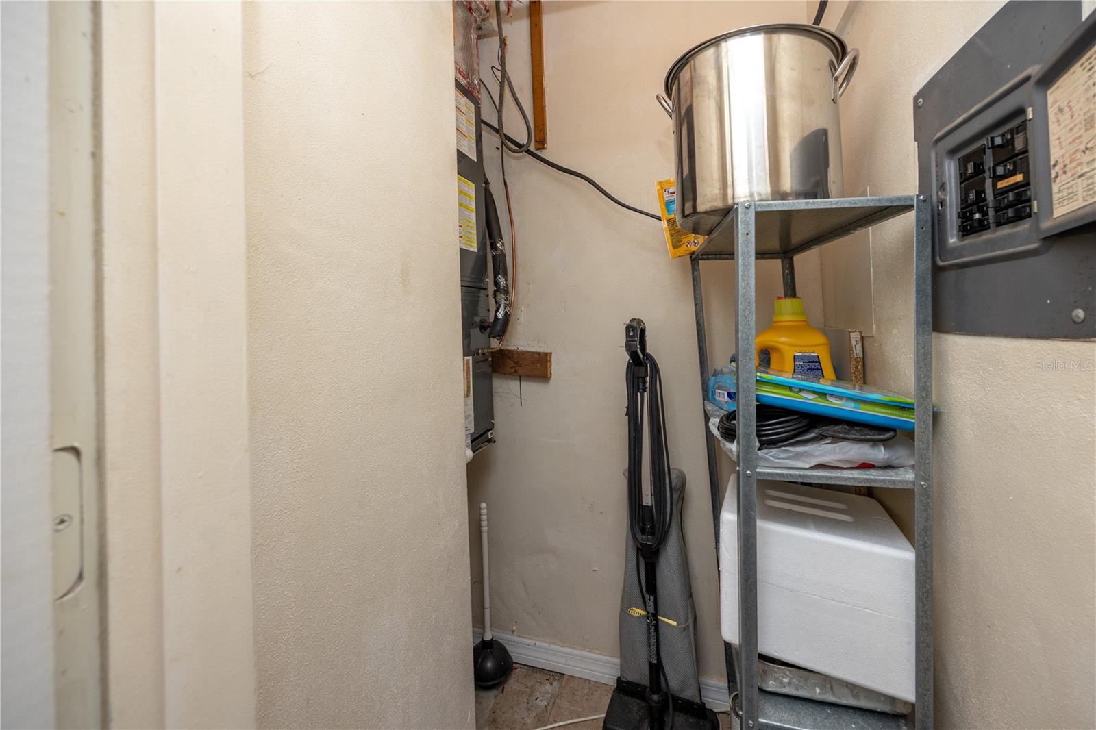 224 WAVERLY WAY #4 — photo 19