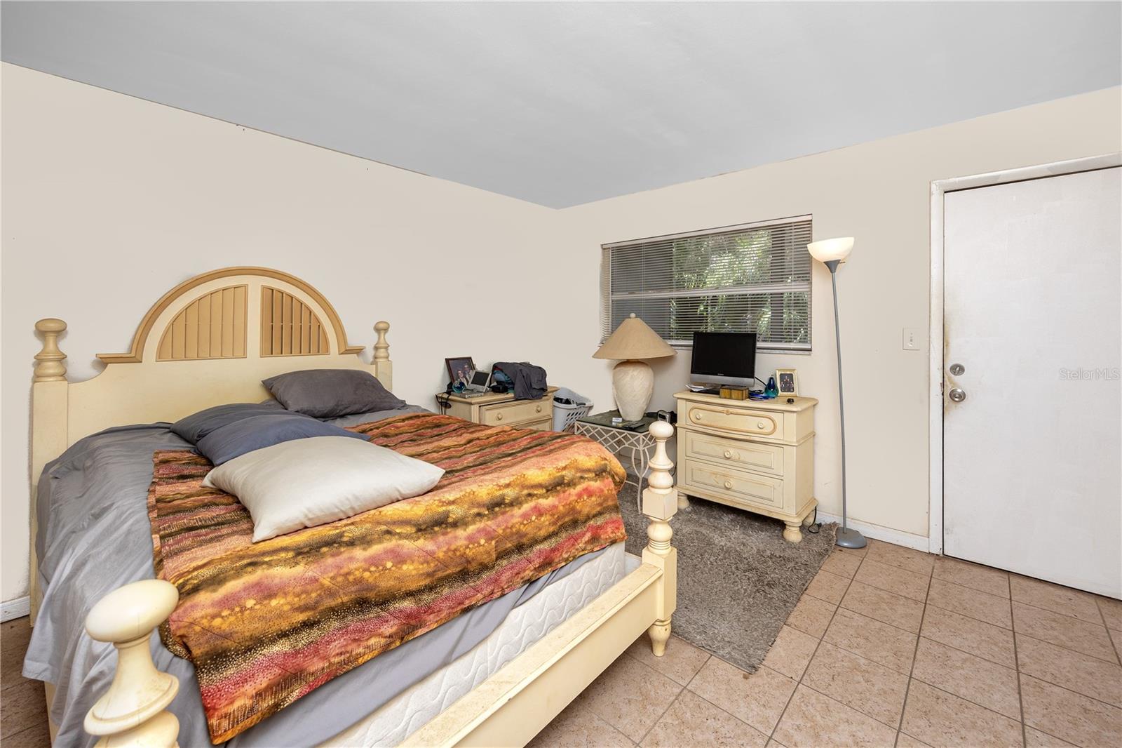 224 WAVERLY WAY #4 — photo 3