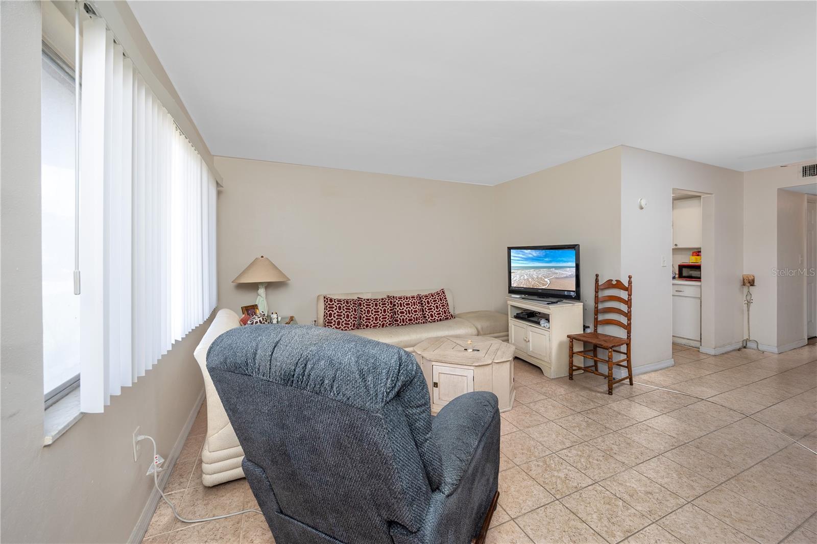 224 WAVERLY WAY #4 — photo 7