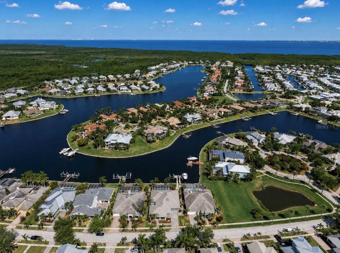 5416 MERRITT ISLAND DR — photo 2