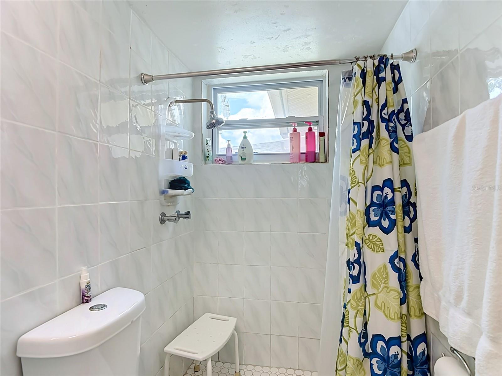 8944 LEDGESTONE LN — photo 28