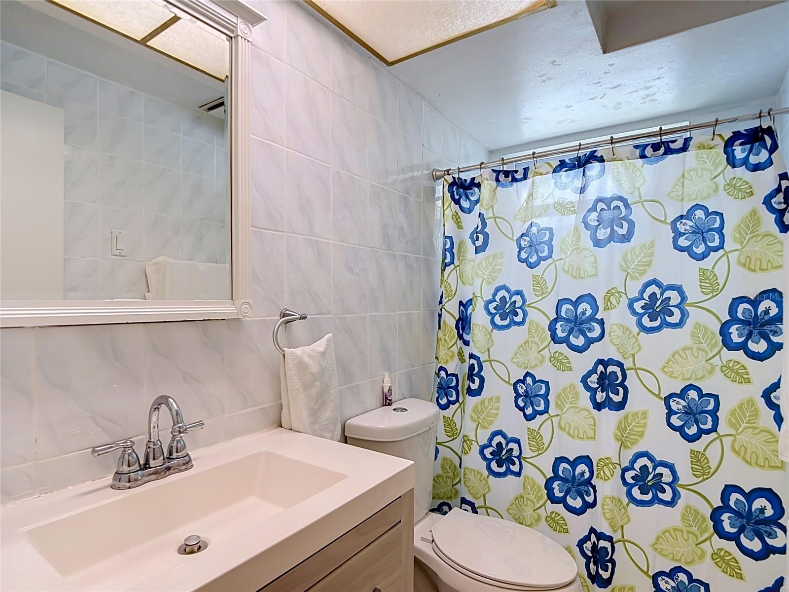 8944 LEDGESTONE LN — photo 27