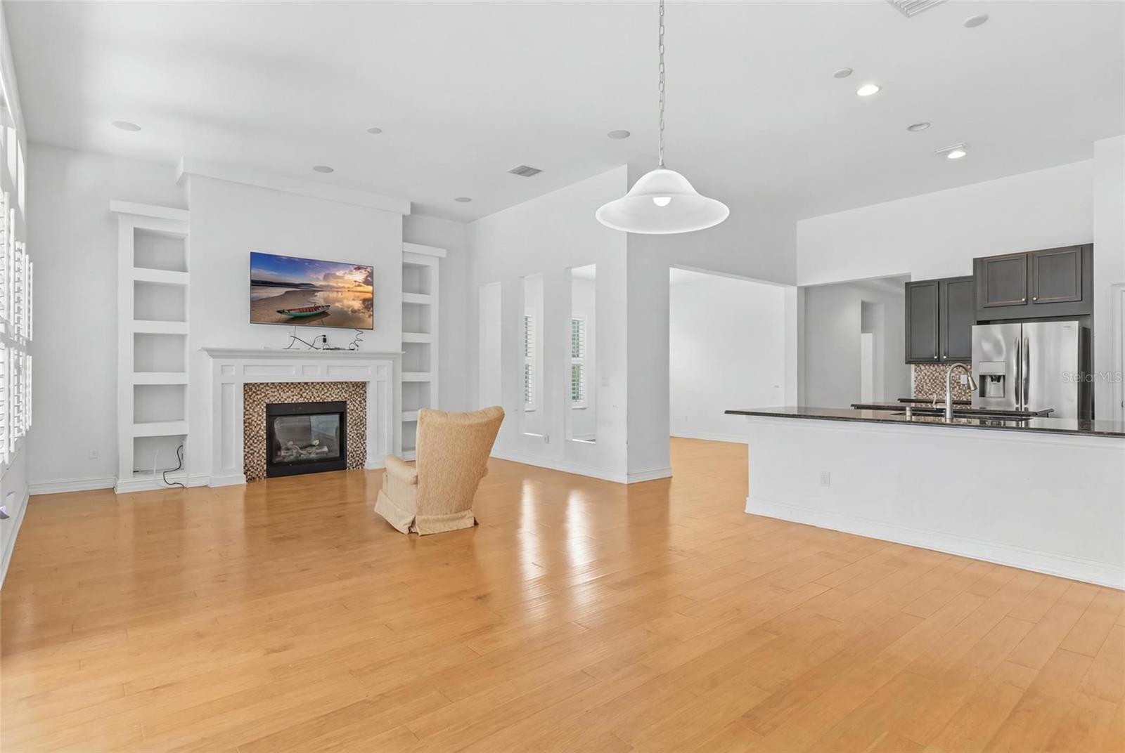 7013 ARTESIAN CT — photo 10