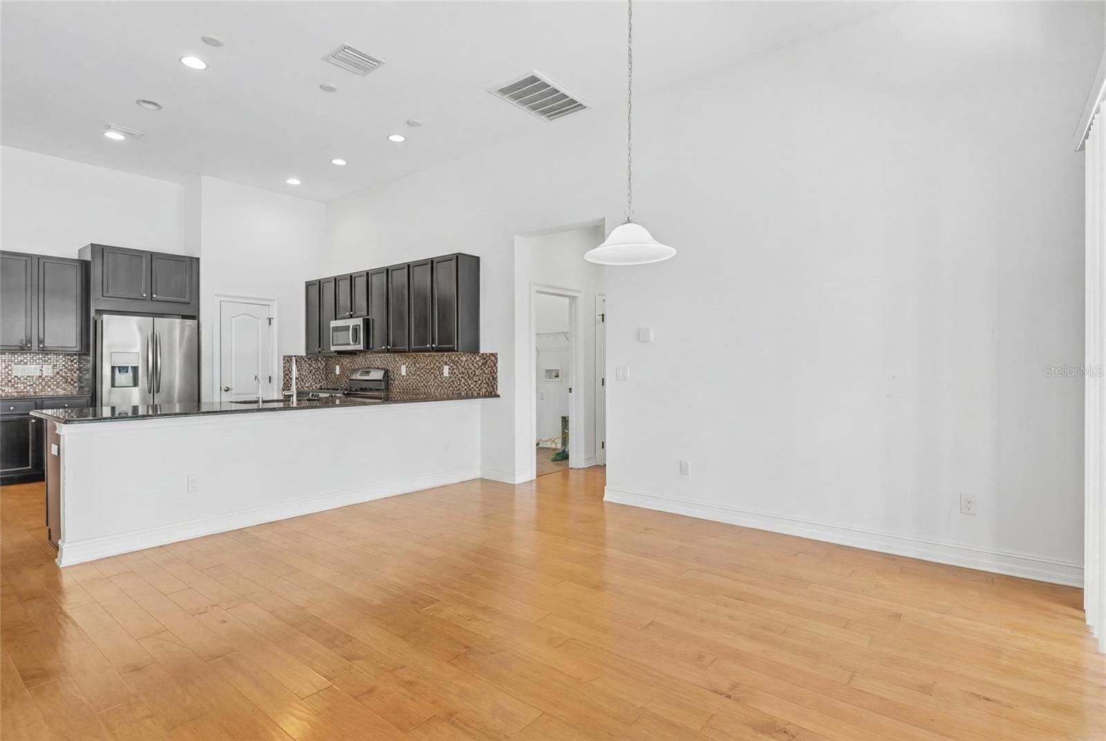 7013 ARTESIAN CT — photo 11