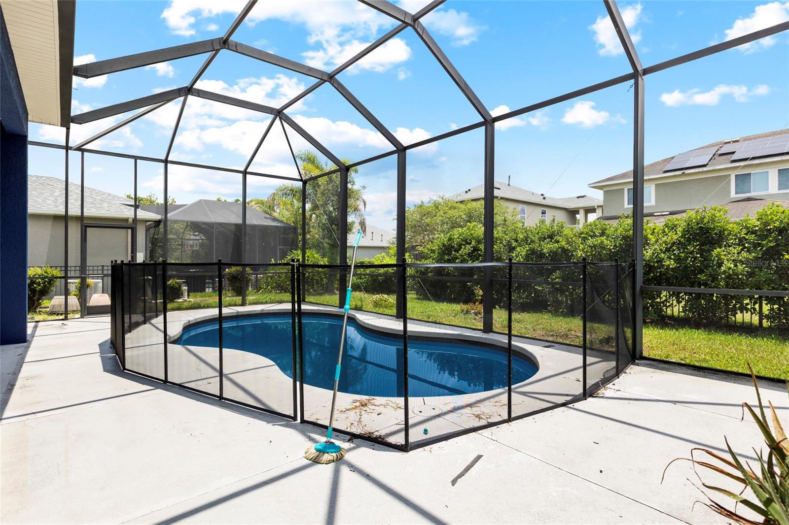 7013 ARTESIAN CT — photo 35