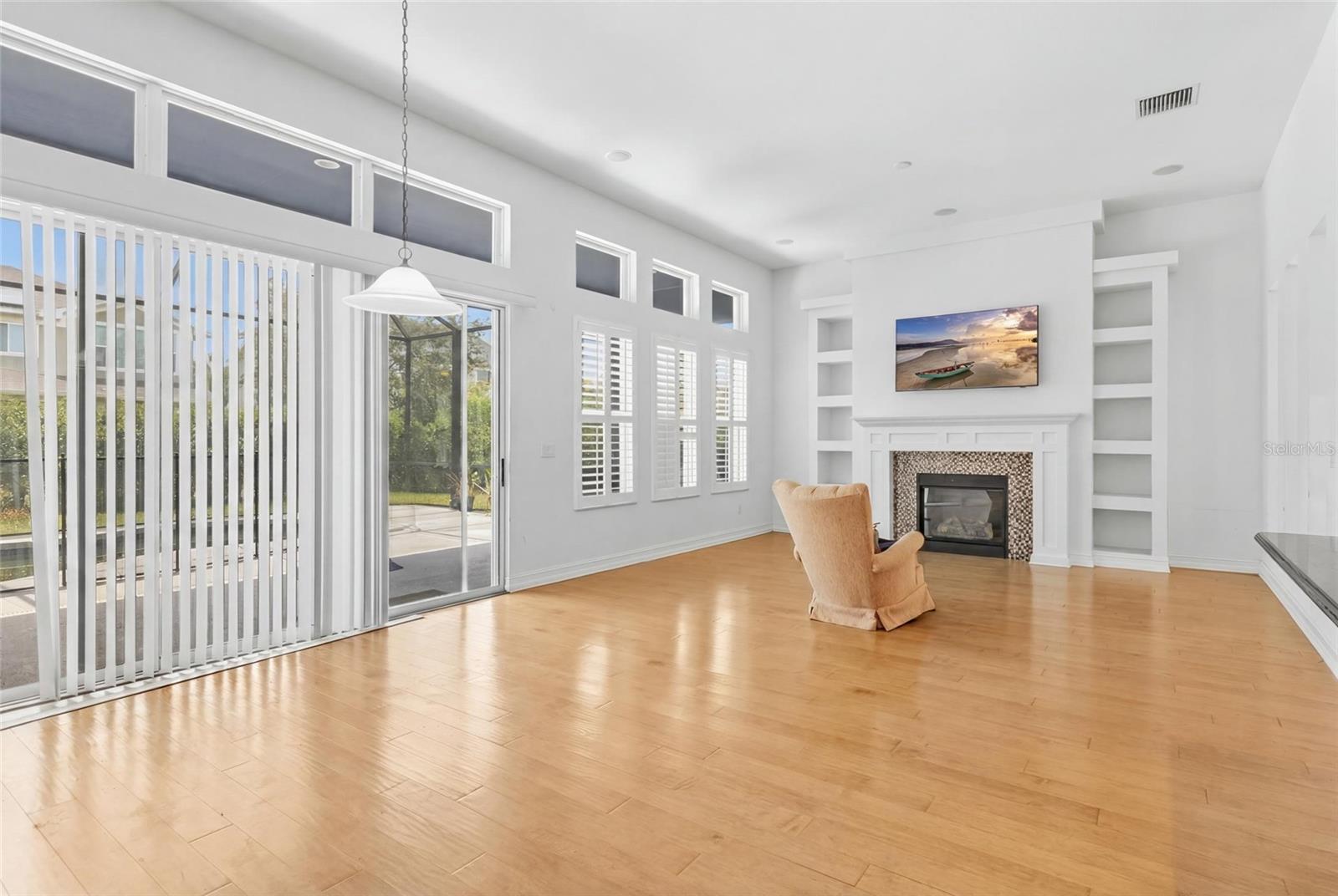 7013 ARTESIAN CT — photo 12