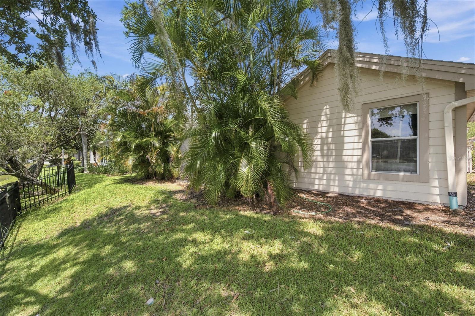 1469 RIVERDALE DR — photo 51