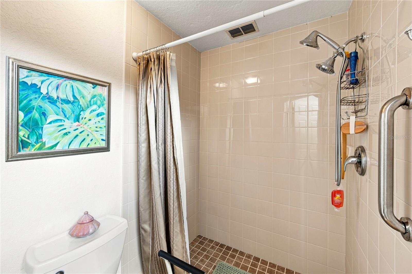 1469 RIVERDALE DR — photo 37