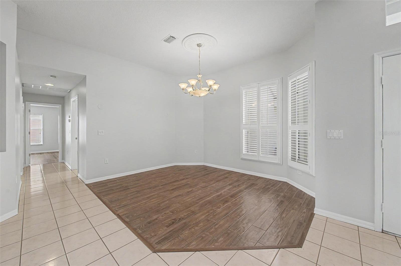 4332 SWIFT CIR — photo 8
