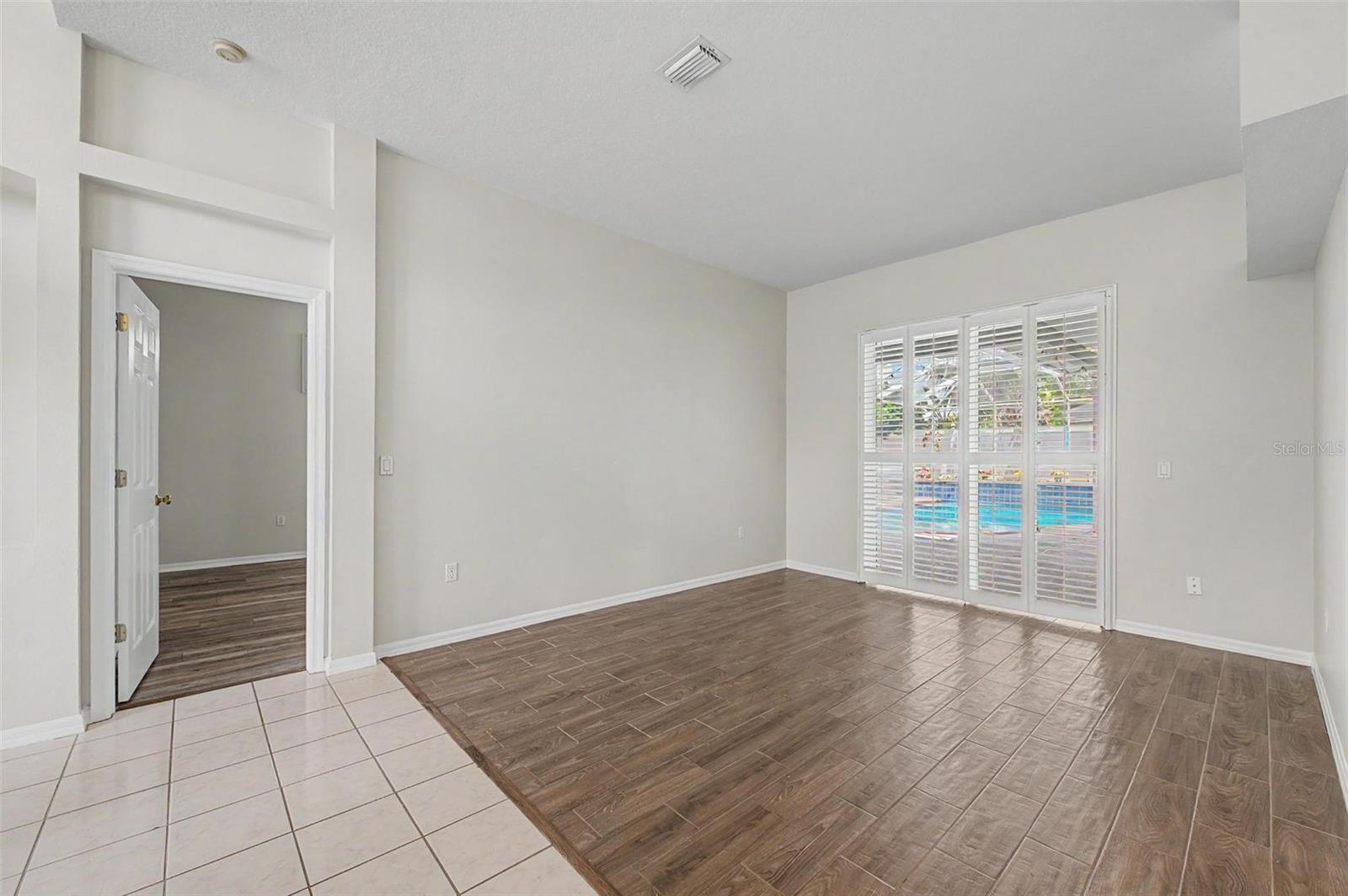 4332 SWIFT CIR — photo 7