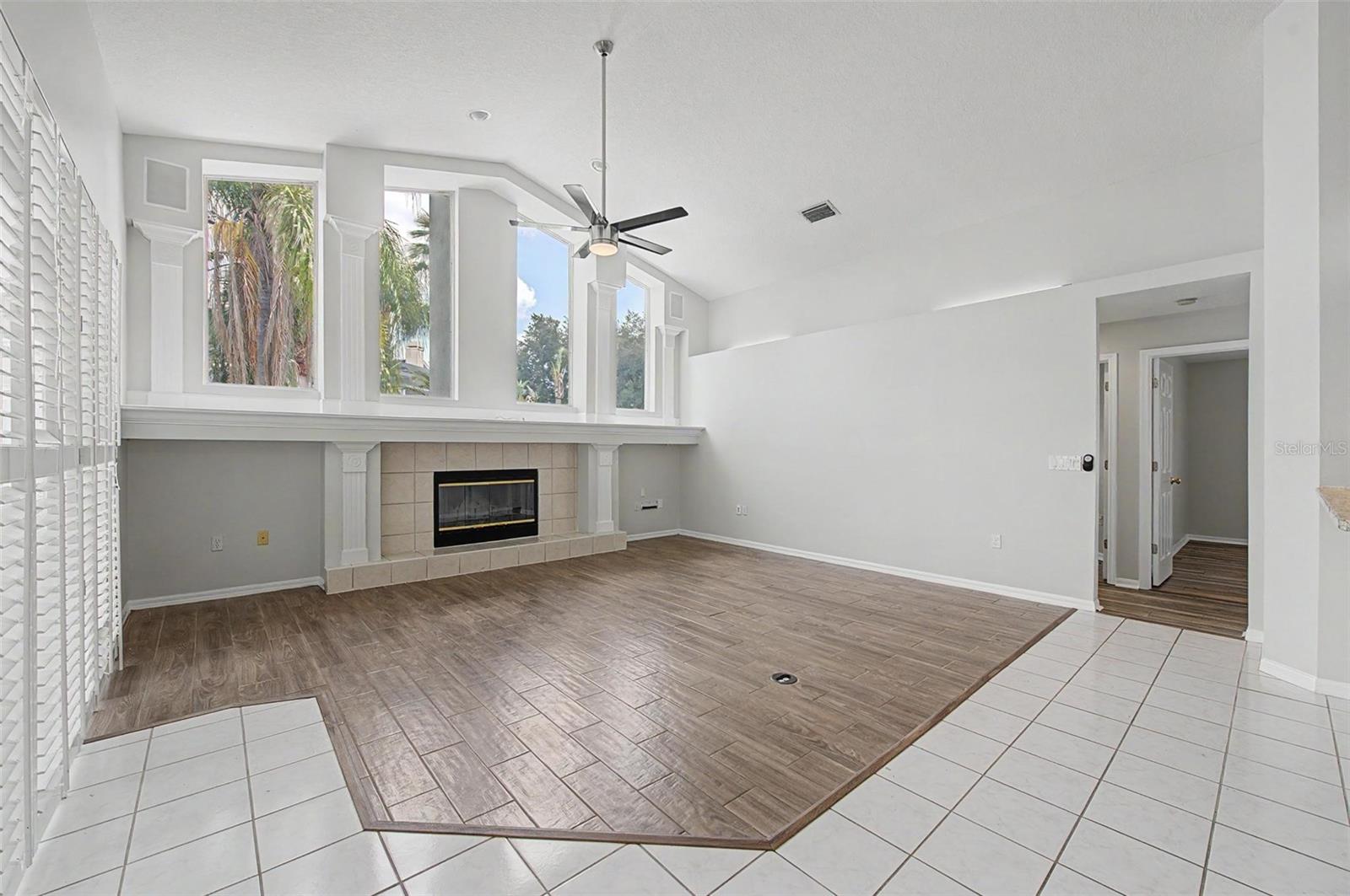 4332 SWIFT CIR — photo 5