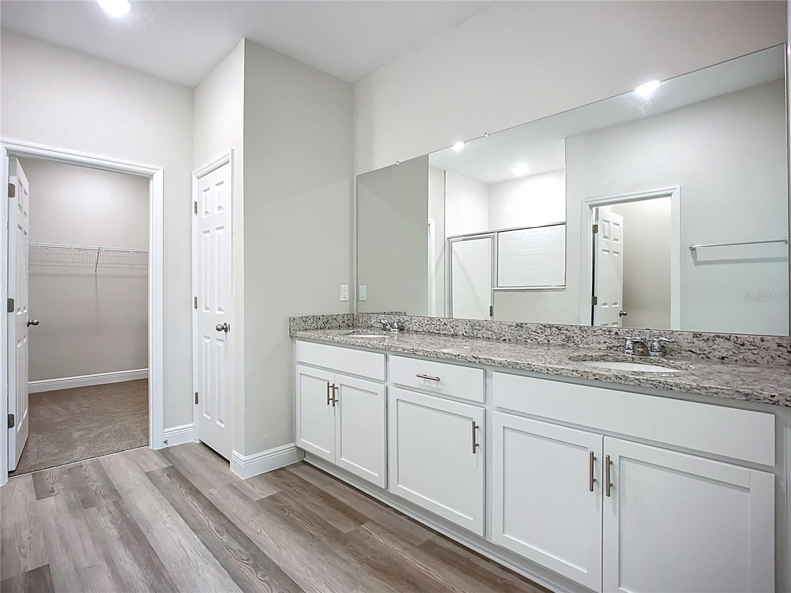 1211 S SAN MATEO DR — photo 36