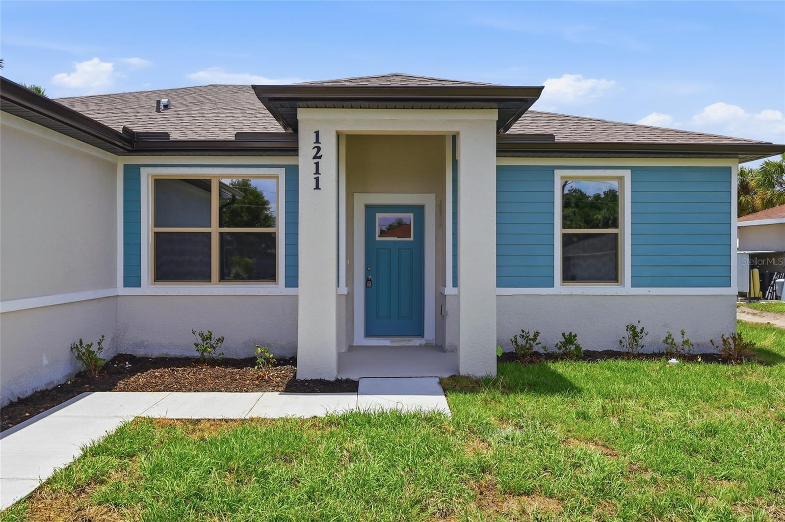 1211 S SAN MATEO DR — photo 2