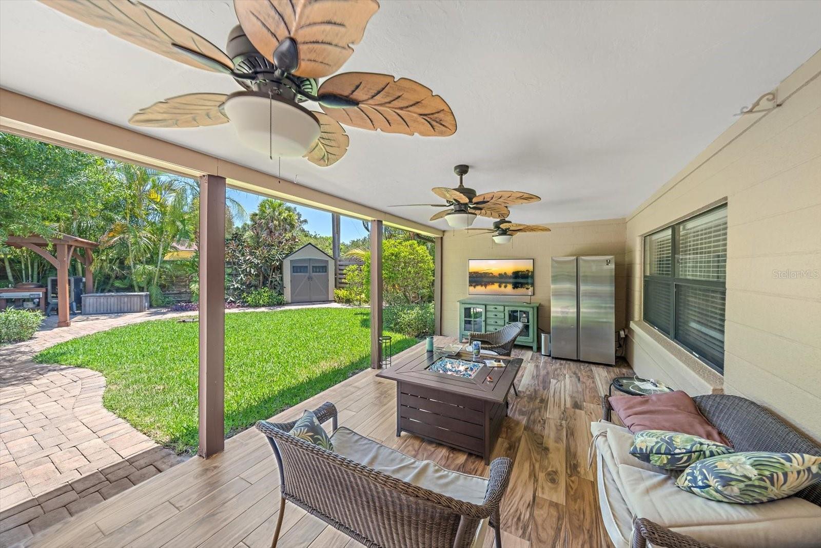 2462 CLEMATIS ST — photo 32