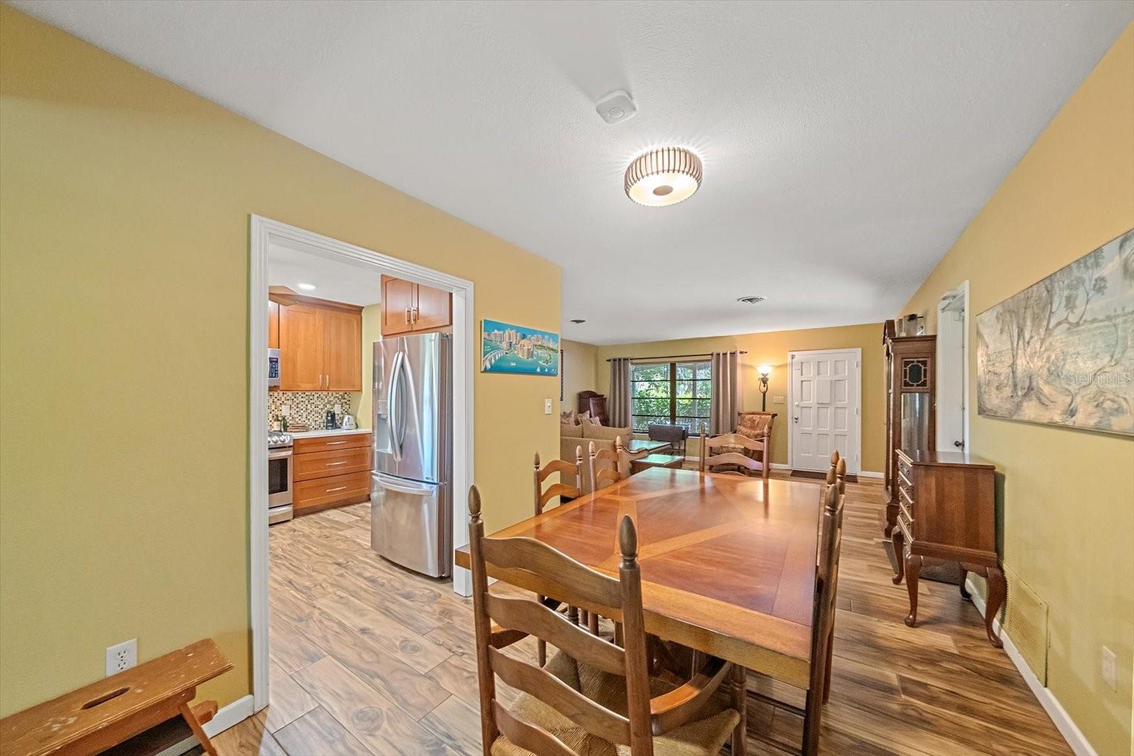2462 CLEMATIS ST — photo 13