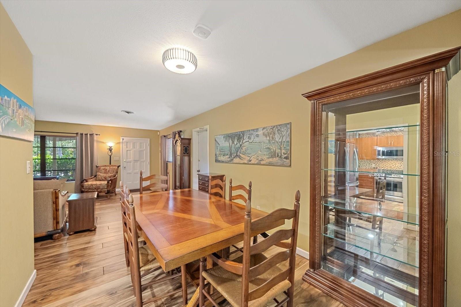 2462 CLEMATIS ST — photo 12