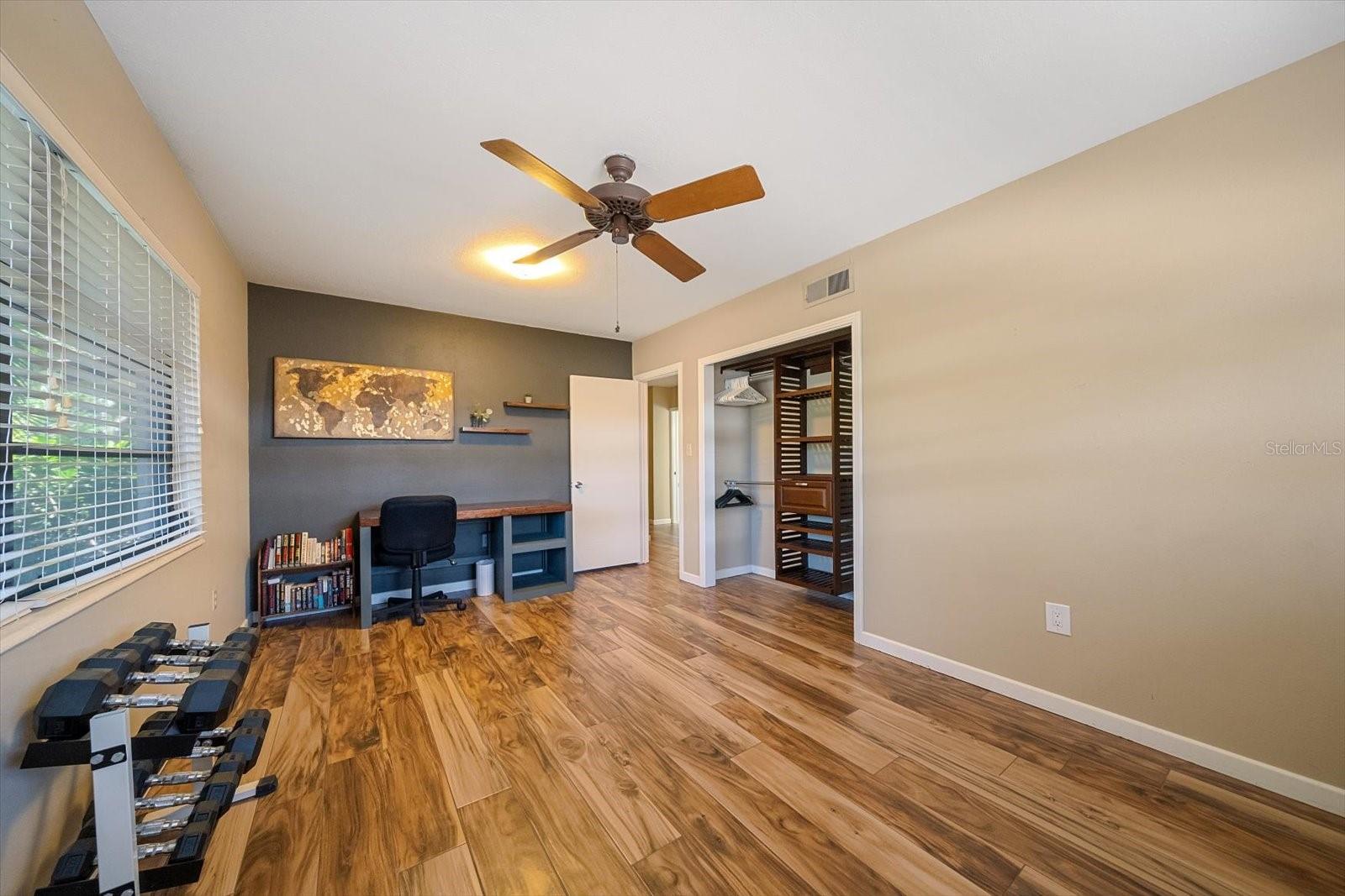 2462 CLEMATIS ST — photo 29