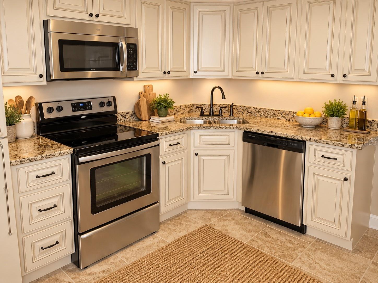 10356 CARROLLWOOD LN #205 — photo 3