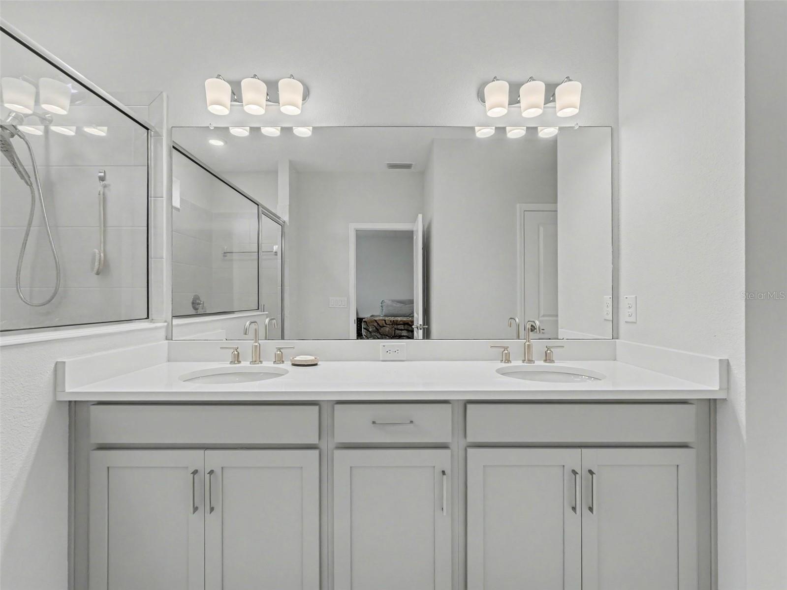 13631 RANGELAND BLVD — photo 38