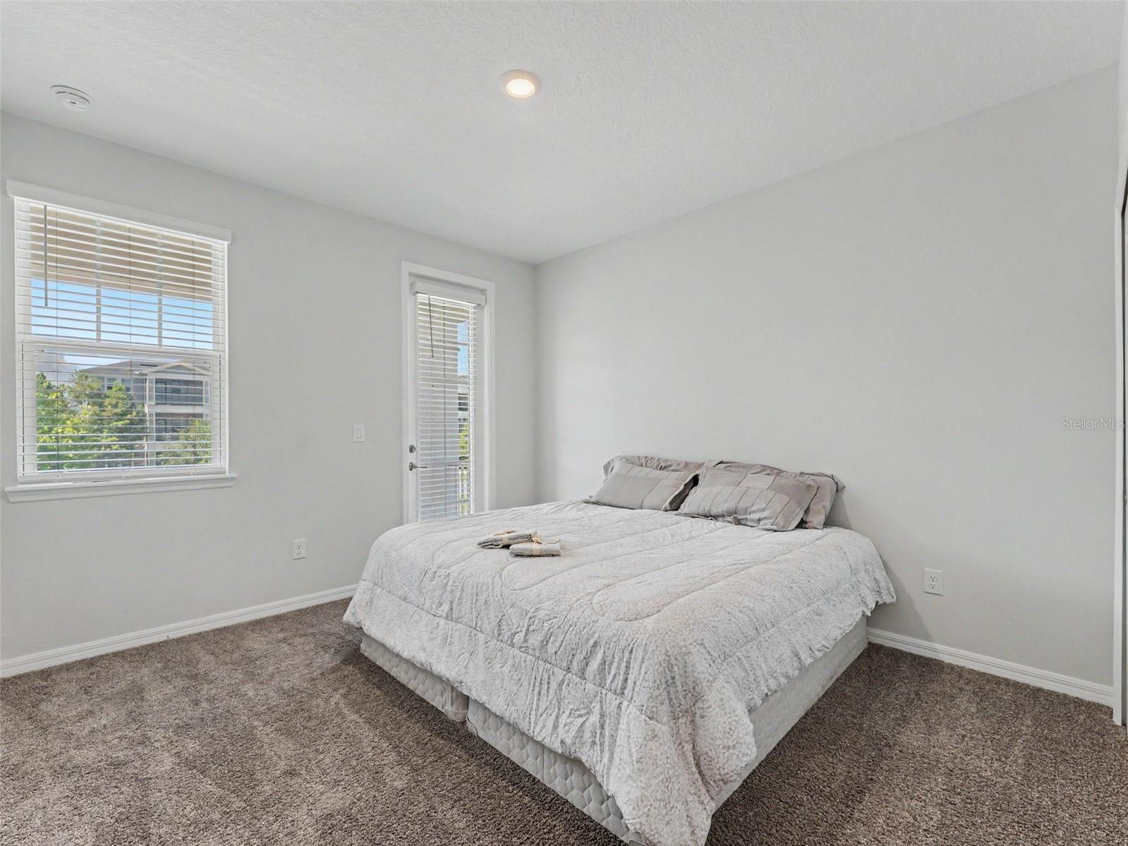 13631 RANGELAND BLVD — photo 30