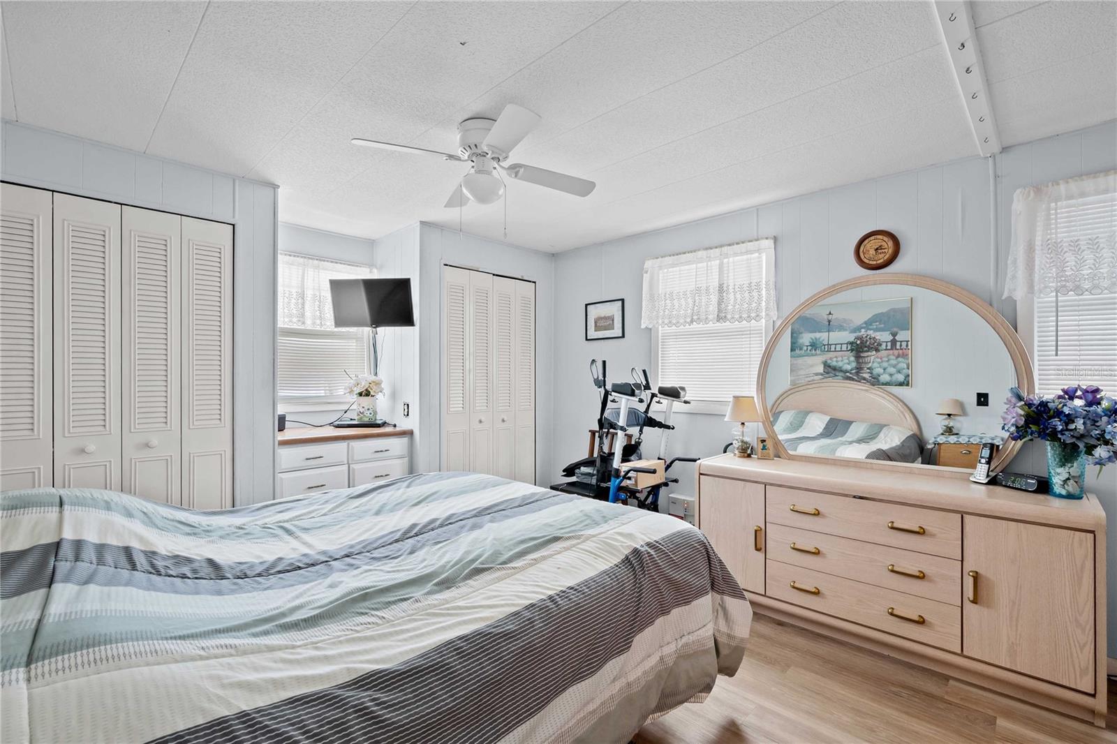 5301 FLINT ST — photo 16