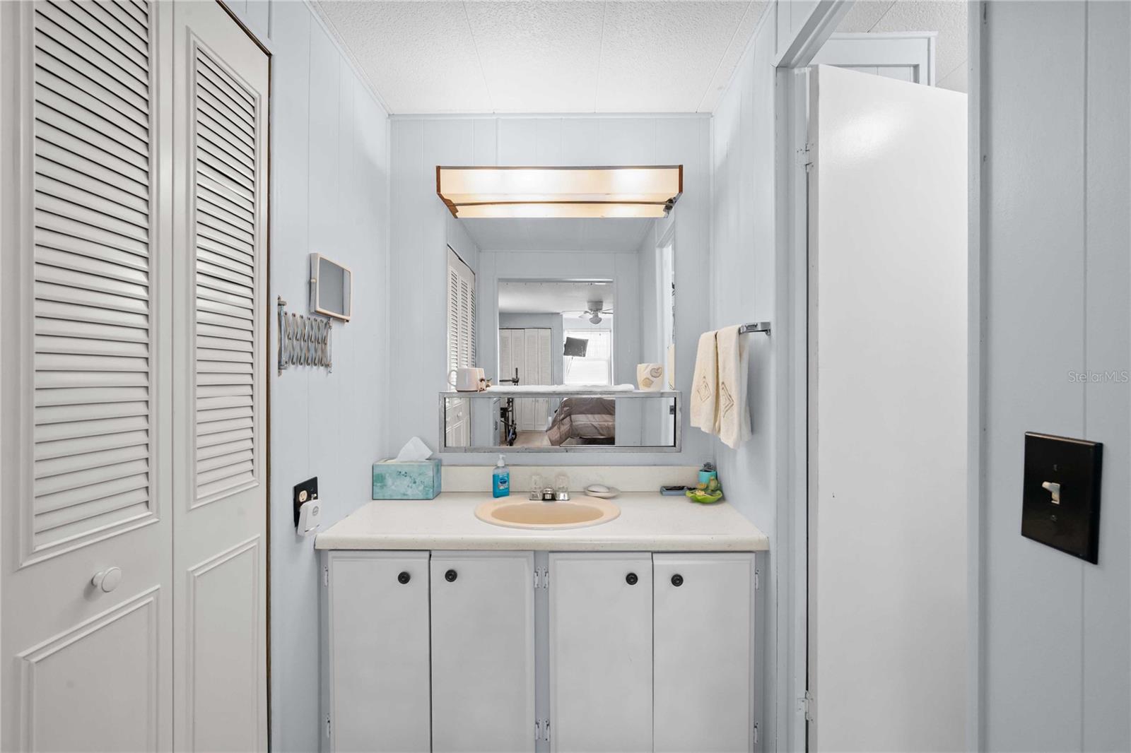 5301 FLINT ST — photo 18