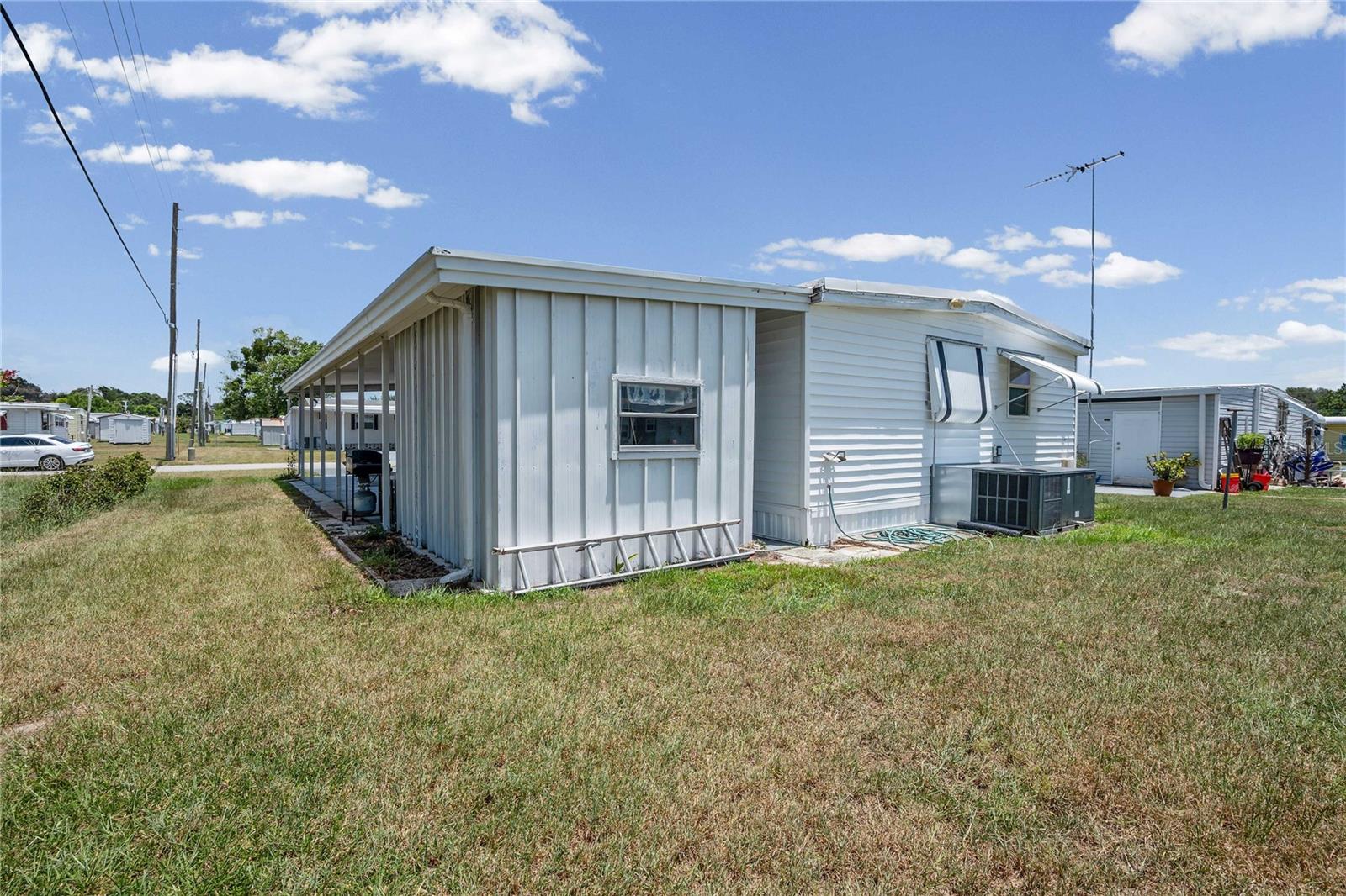 5301 FLINT ST — photo 30